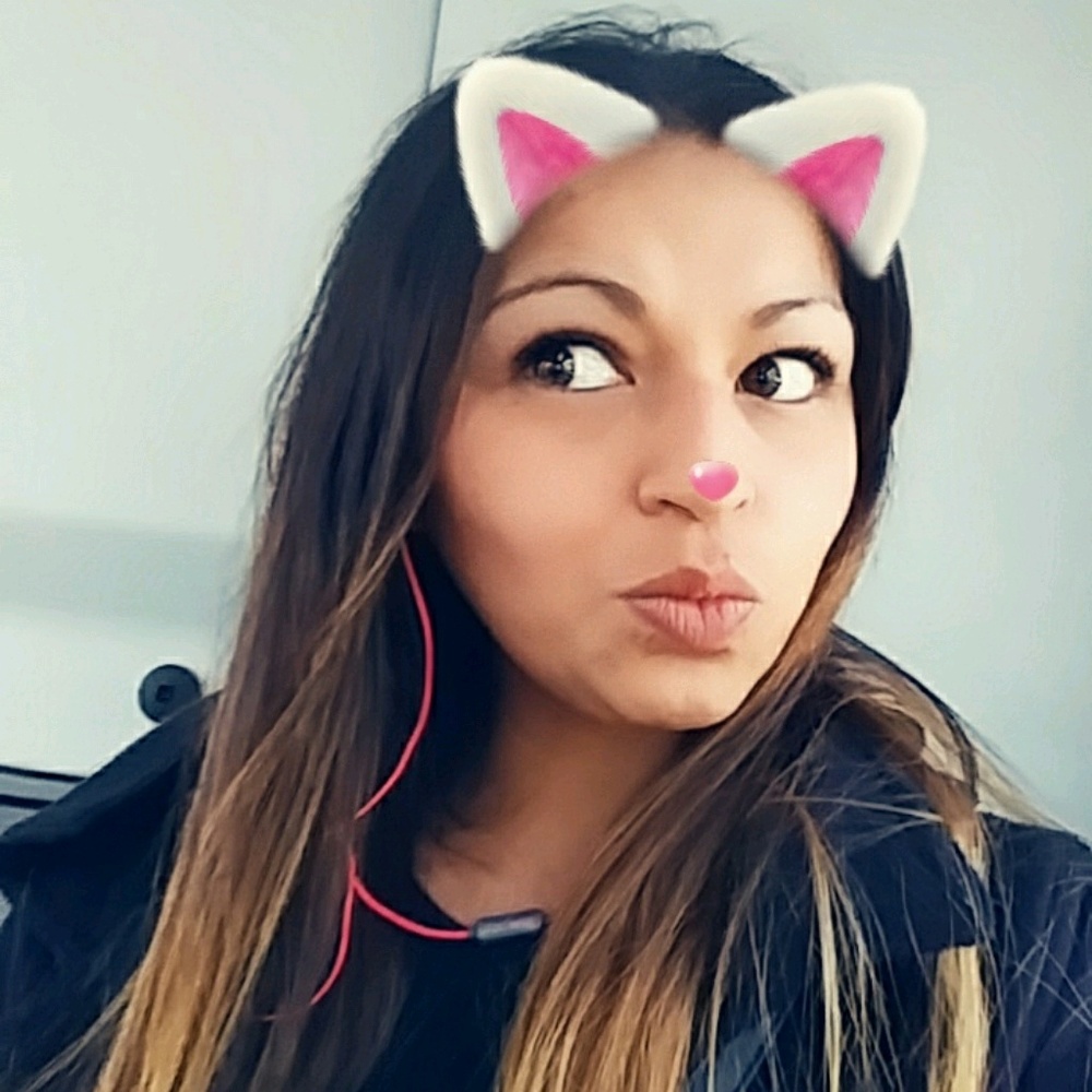 Meet your Posher, Vangie